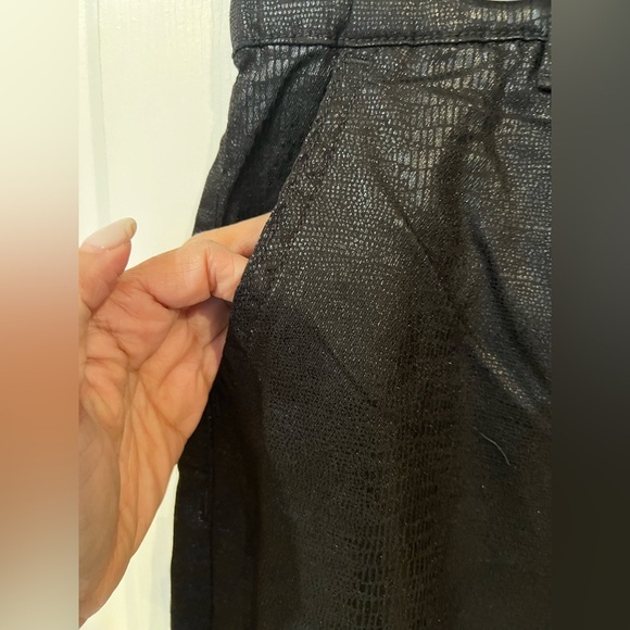 Juicy Couture Faux Snakeskin Pants the Beverly Skinny in size 18 NWT - Picture 7 of 14